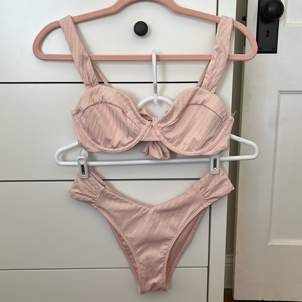 Light Pink Pleated Abercrombie & Fitch Bikini Top & Bottom Set